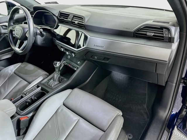 Used 2023 Audi Q3 2.0T Premium w/ Black Optic Sport Package AWD/4WD image 29