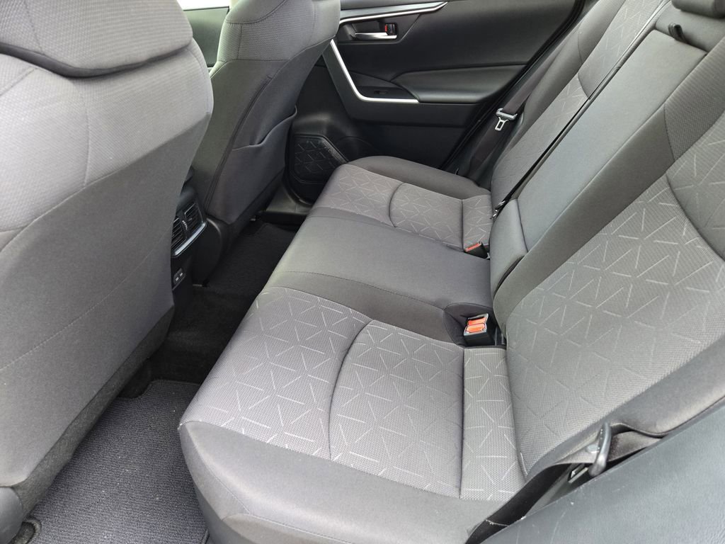 Used 2024 Toyota RAV4 XLE w/ Convenience Package image 19