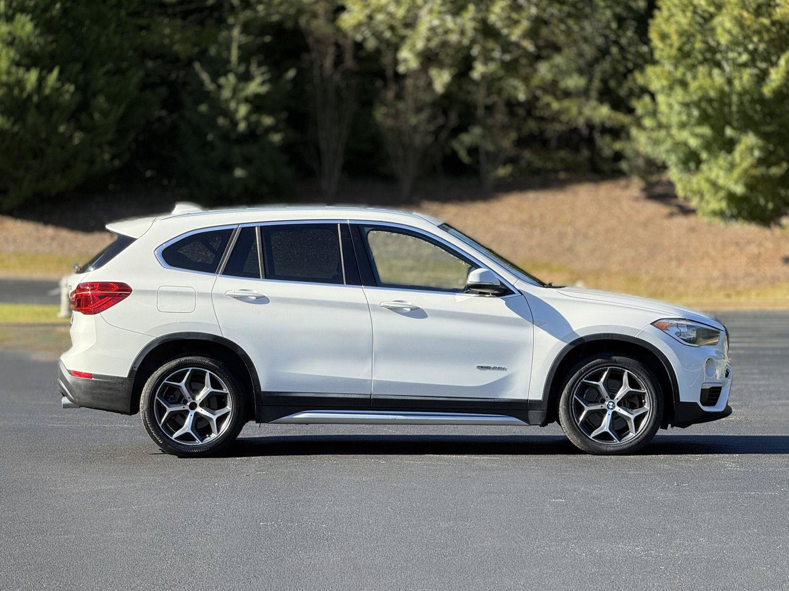 Used 2018 BMW X1 sDrive28i FWD image 11