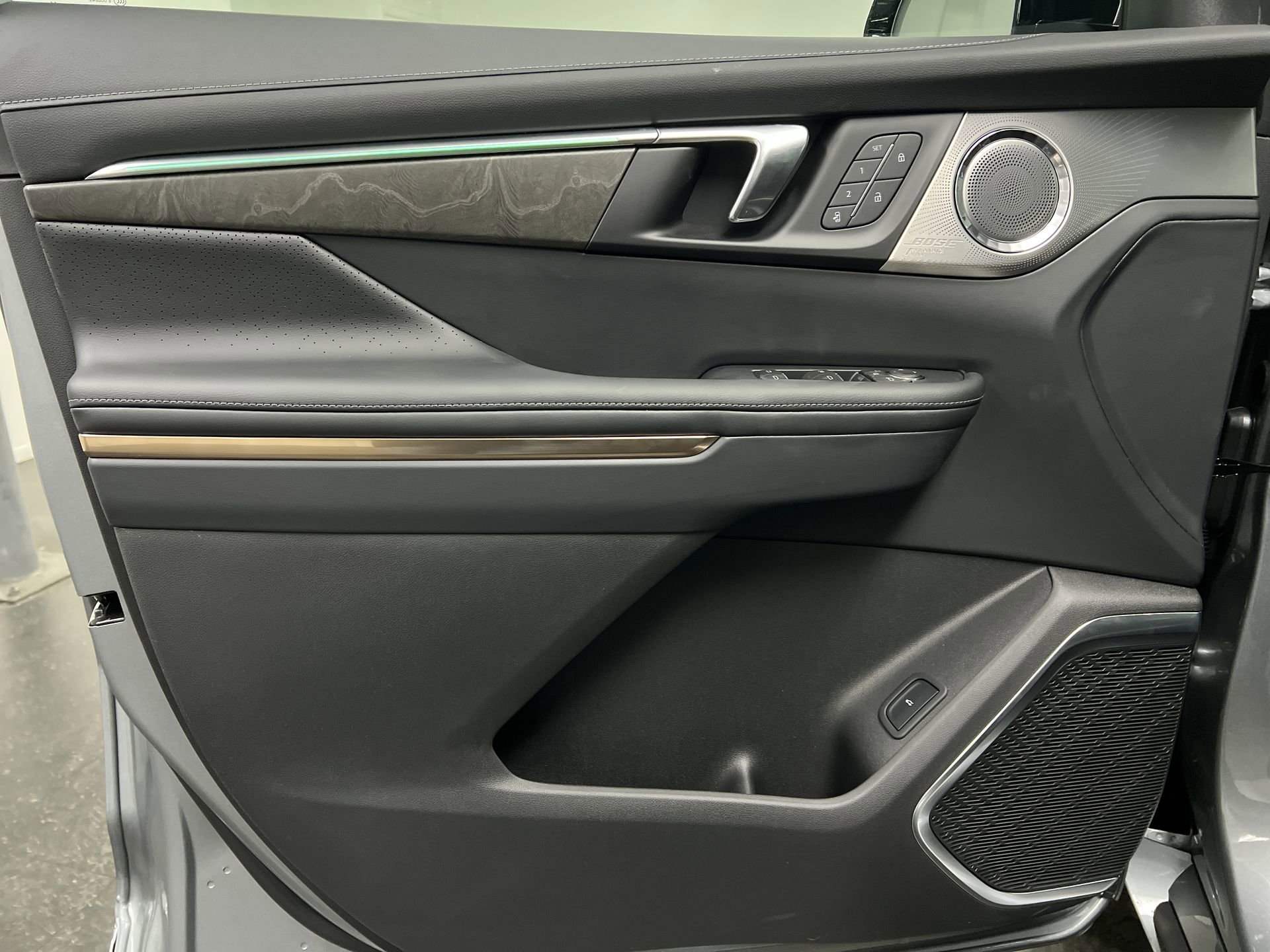 New 2026 Buick Enclave Avenir w/ Super Cruise Package image 57