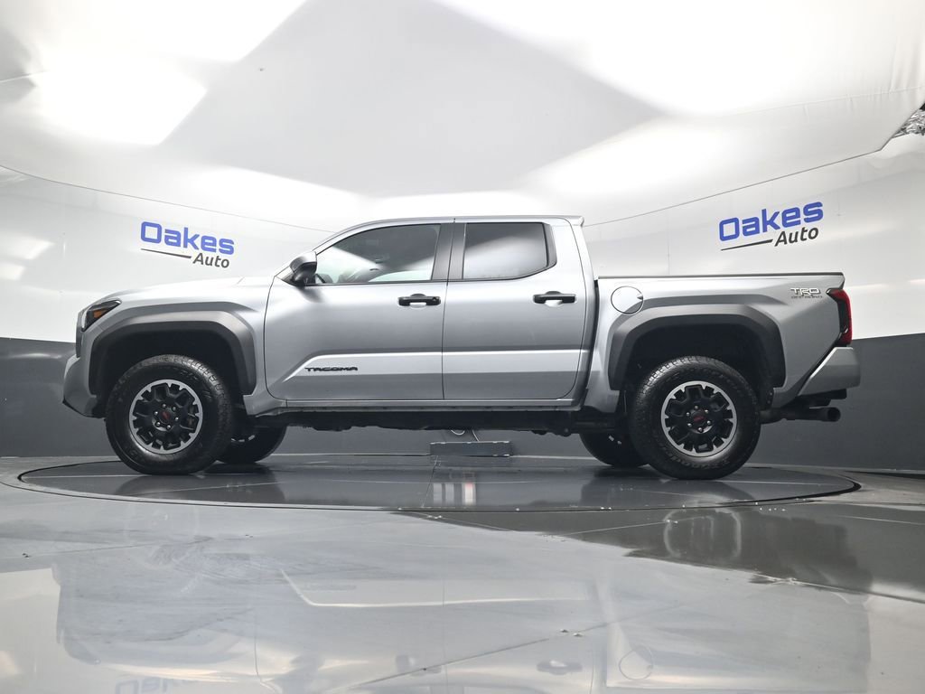 Used 2025 Toyota Tacoma TRD Off-Road image 41