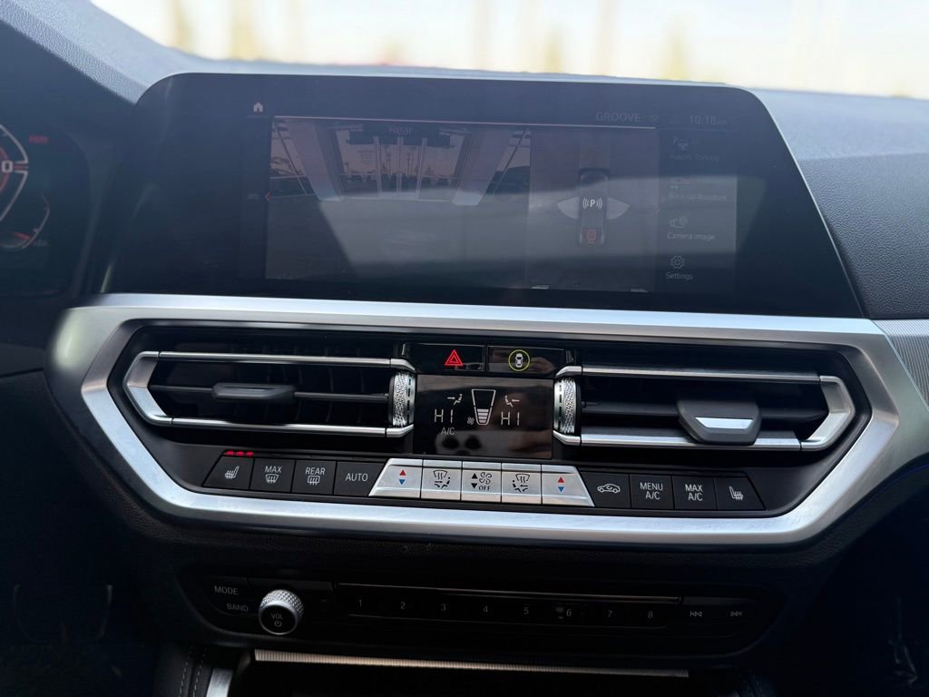 Used 2023 BMW M440i Coupe w/ Premium Package image 16