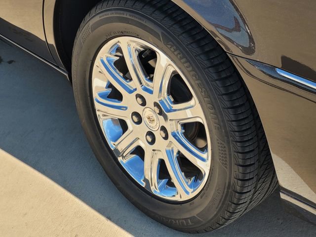 Used 2008 Cadillac DTS w/ Sun And Sound Package image 7