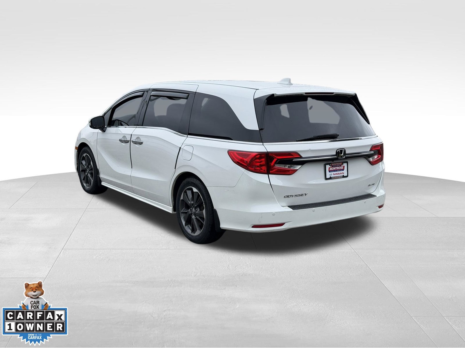 Used 2023 Honda Odyssey Elite image 5