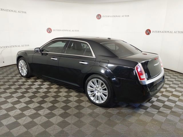 Used 2012 Chrysler 300 C Luxury Series RWD image 7