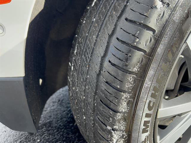 Used 2024 Chevrolet Equinox Premier image 12