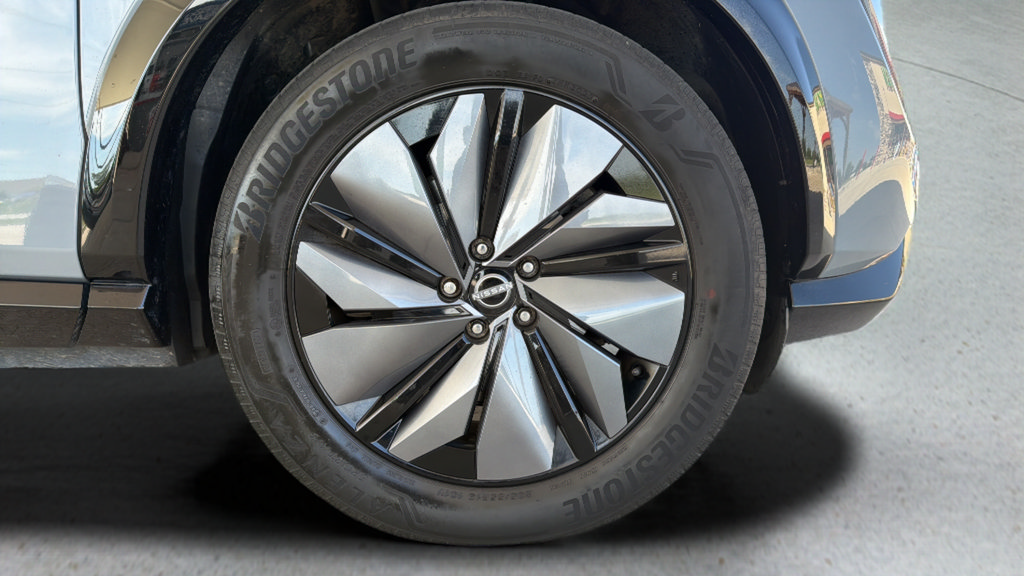 Certified 2023 Nissan Ariya AWD image 12