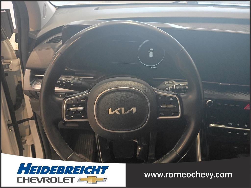 Used 2022 Kia Carnival SX Prestige image 20