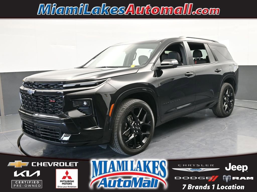 Used 2024 Chevrolet Traverse RS image 1