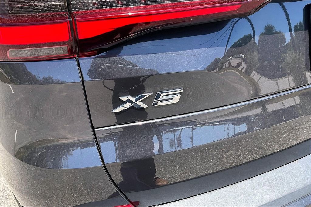 Used 2023 BMW X5 sDrive40i w/ Premium Package image 27