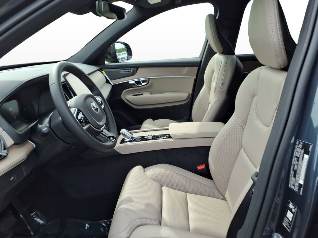 New 2026 Volvo XC90 B6 Ultra w/ Protection Package Premier image 13