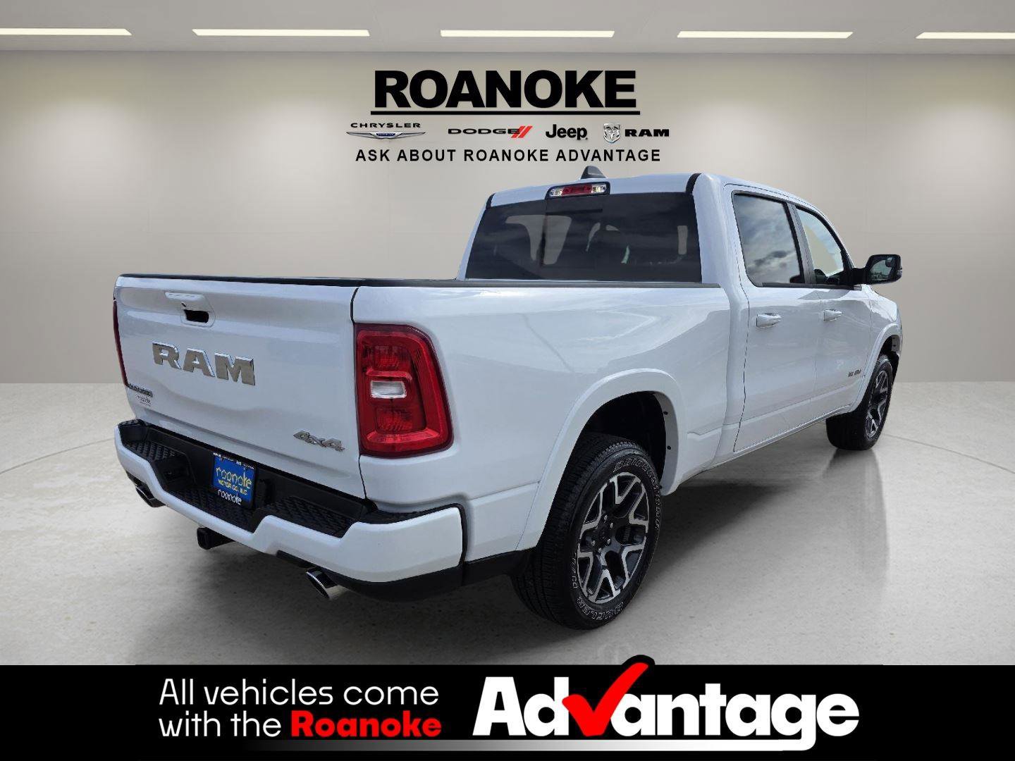 Used 2025 RAM 1500 Laramie w/ Sport Appearance Package image 9