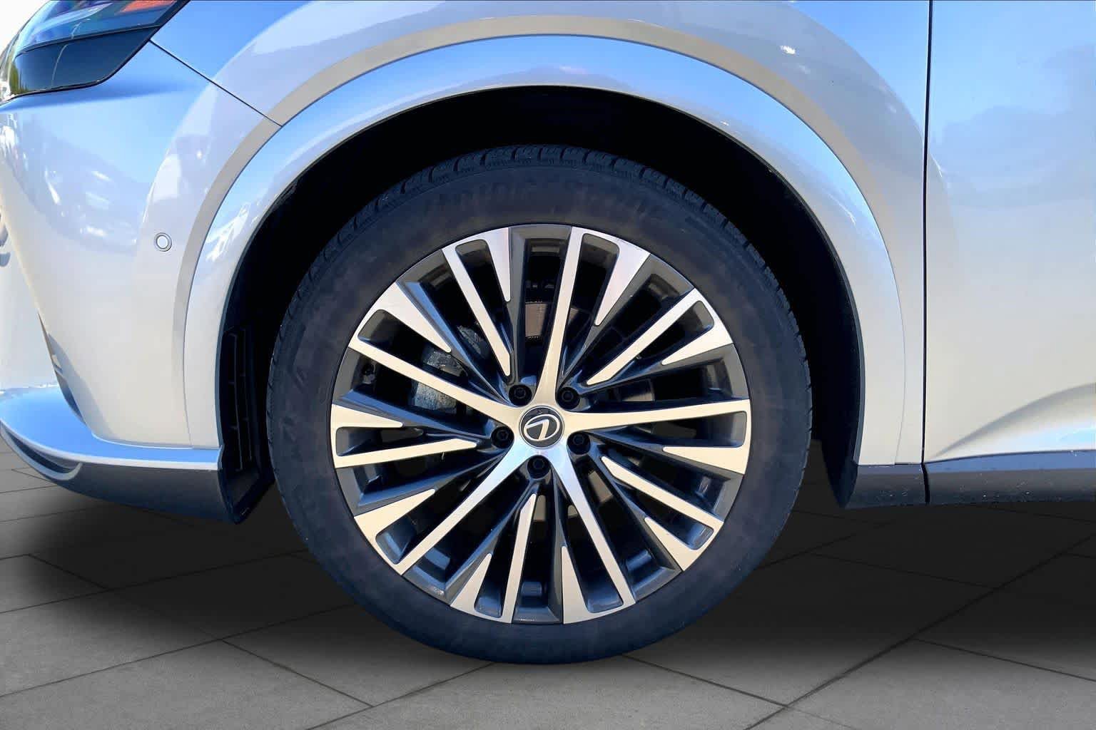 Used 2023 Lexus RX 350 Premium Plus w/ Cold Area Package AWD/4WD image 11