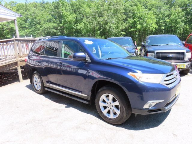 Used 2012 Toyota Highlander SE w/ Tow Pkg AWD/4WD image 5
