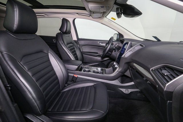 Used 2024 Ford Edge SEL w/ Convenience Package image 17