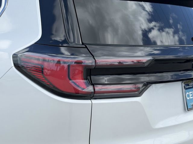 Certified 2024 GMC Acadia Elevation w/ Luxury Package image 39