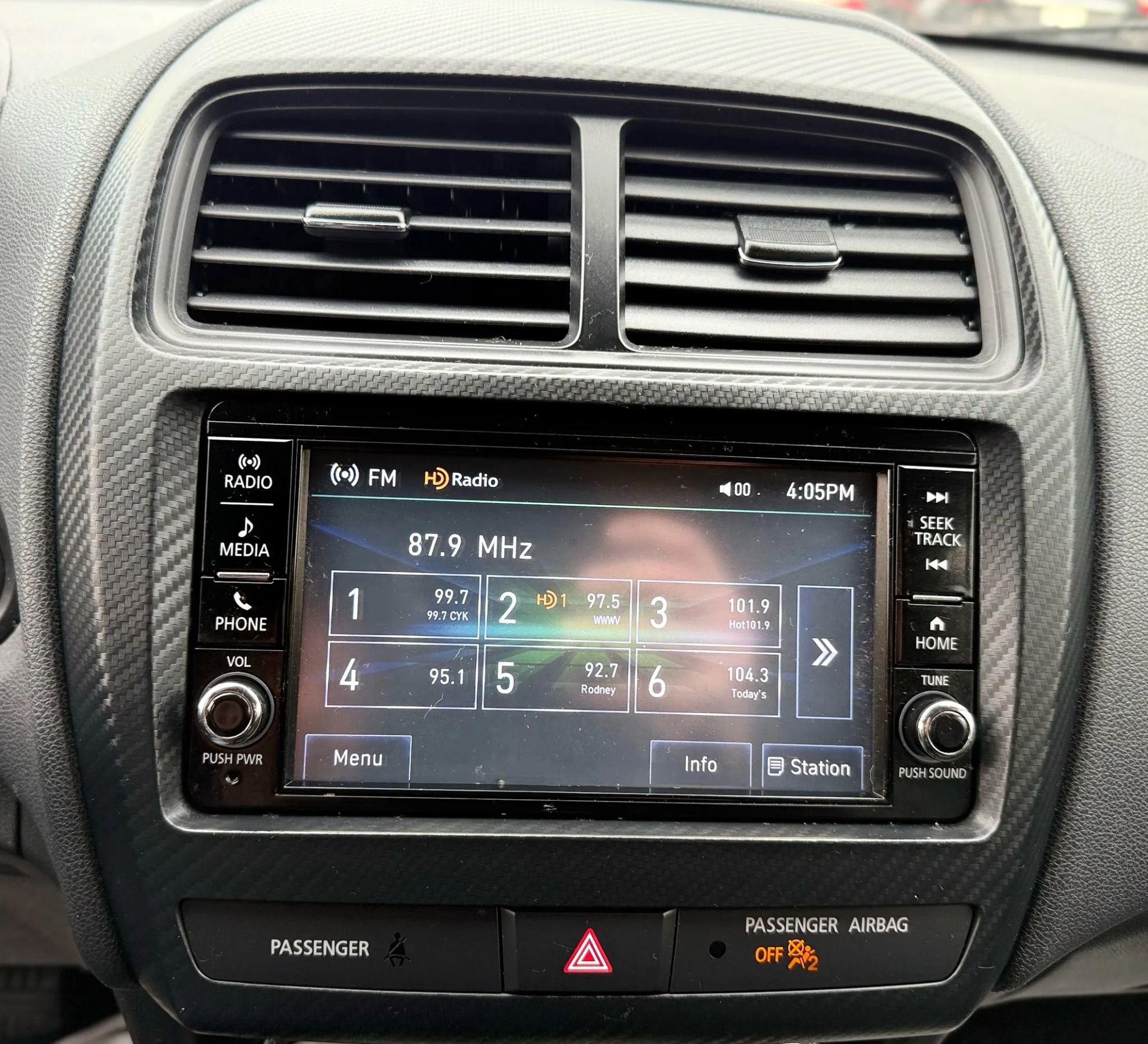 Used 2022 Mitsubishi Outlander Sport ES FWD image 16