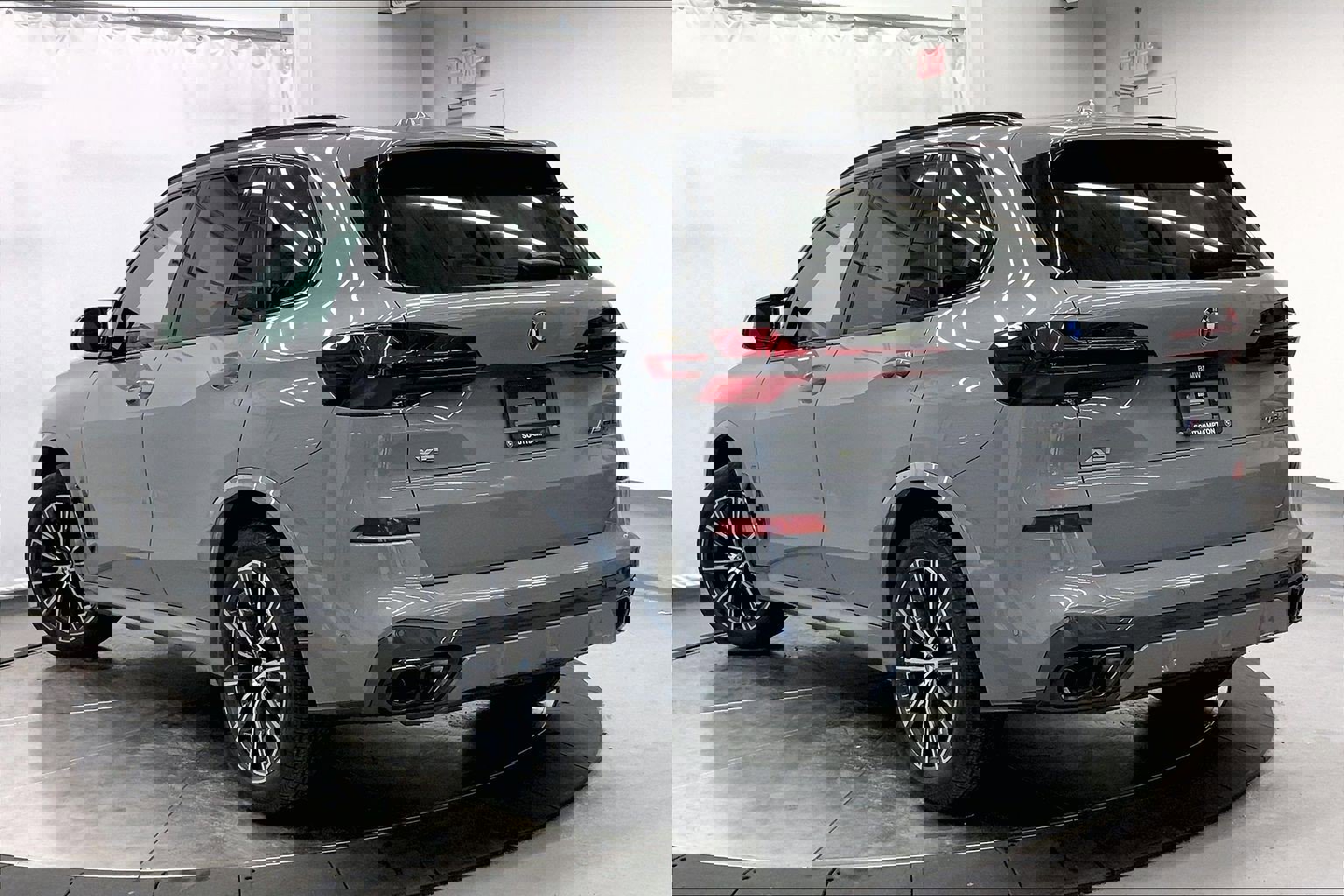 Used 2024 BMW X5 M60i image 10