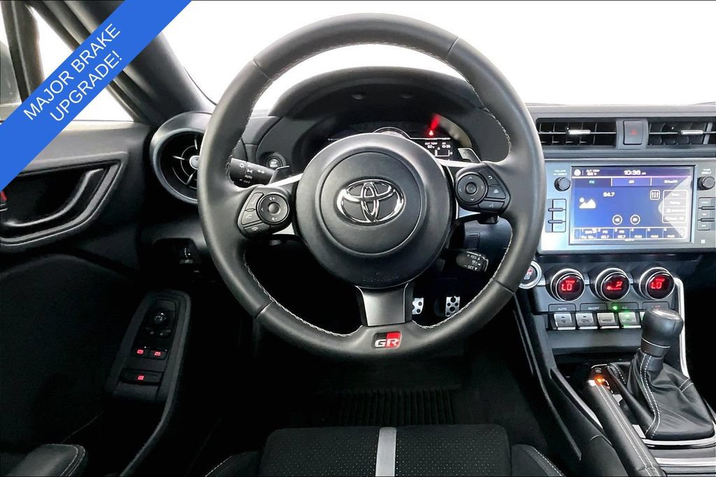 Used 2023 Toyota GR86 Premium w/ ALL Weather Mat Package (TMS) RWD image 6