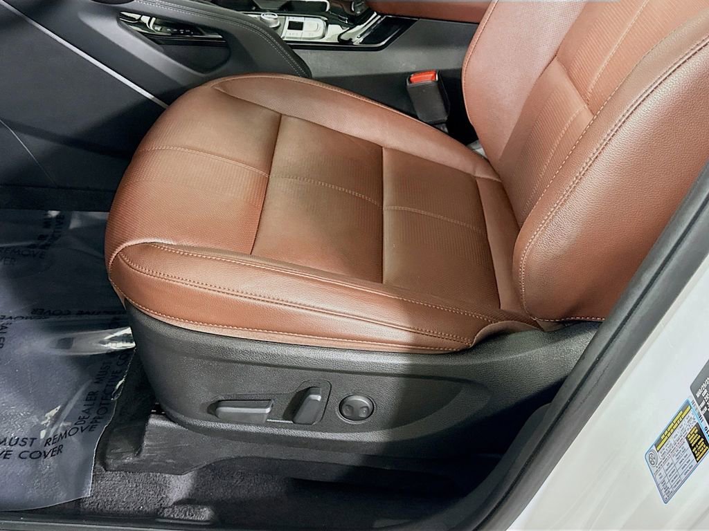 Used 2023 Kia Telluride EX w/ EX Captain's Chair Package image 26