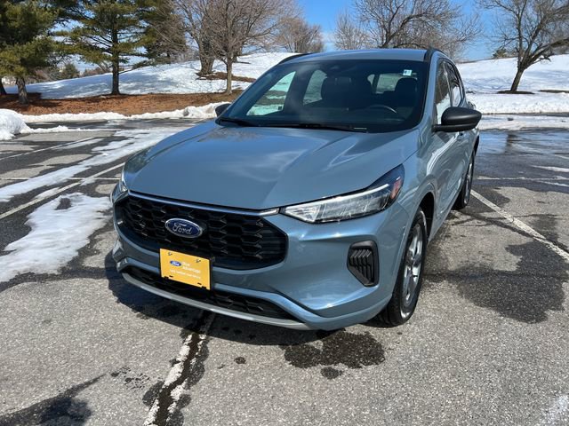 Certified 2023 Ford Escape ST-Line w/ Tech Pack #1 image 4