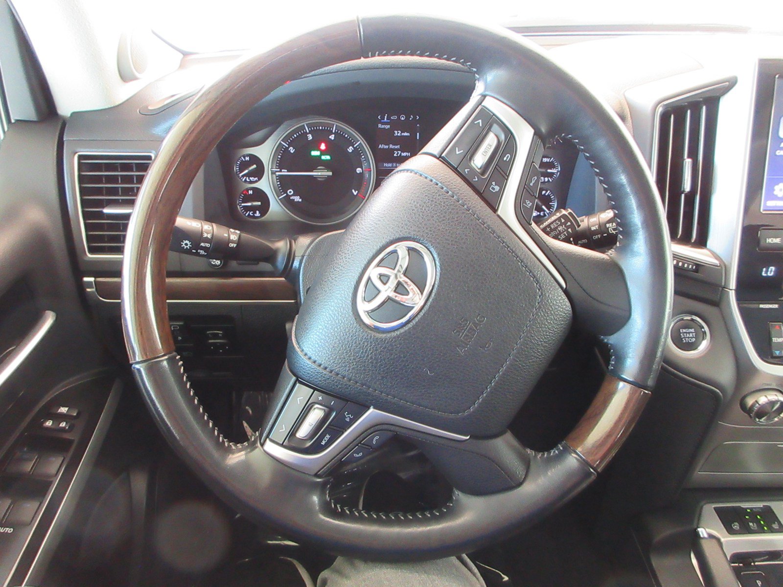 Used 2021 Toyota Land Cruiser AWD/4WD image 38