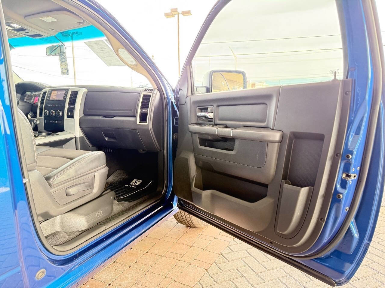 Used 2011 RAM 1500 R/T image 30