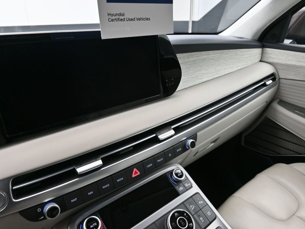 Used 2024 Hyundai Palisade Calligraphy image 21