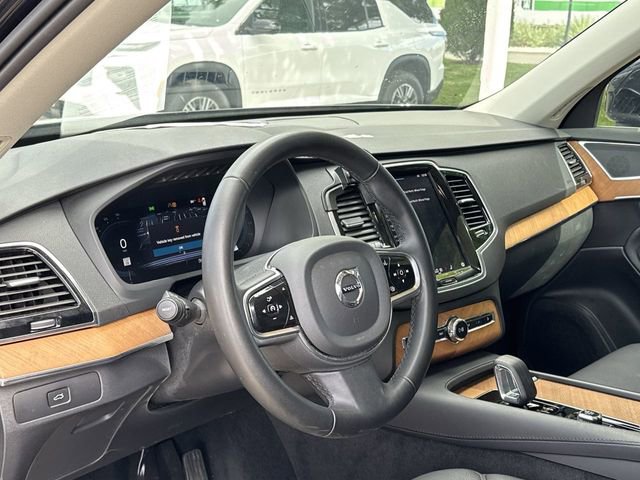 Used 2024 Volvo XC90 B5 Plus image 11