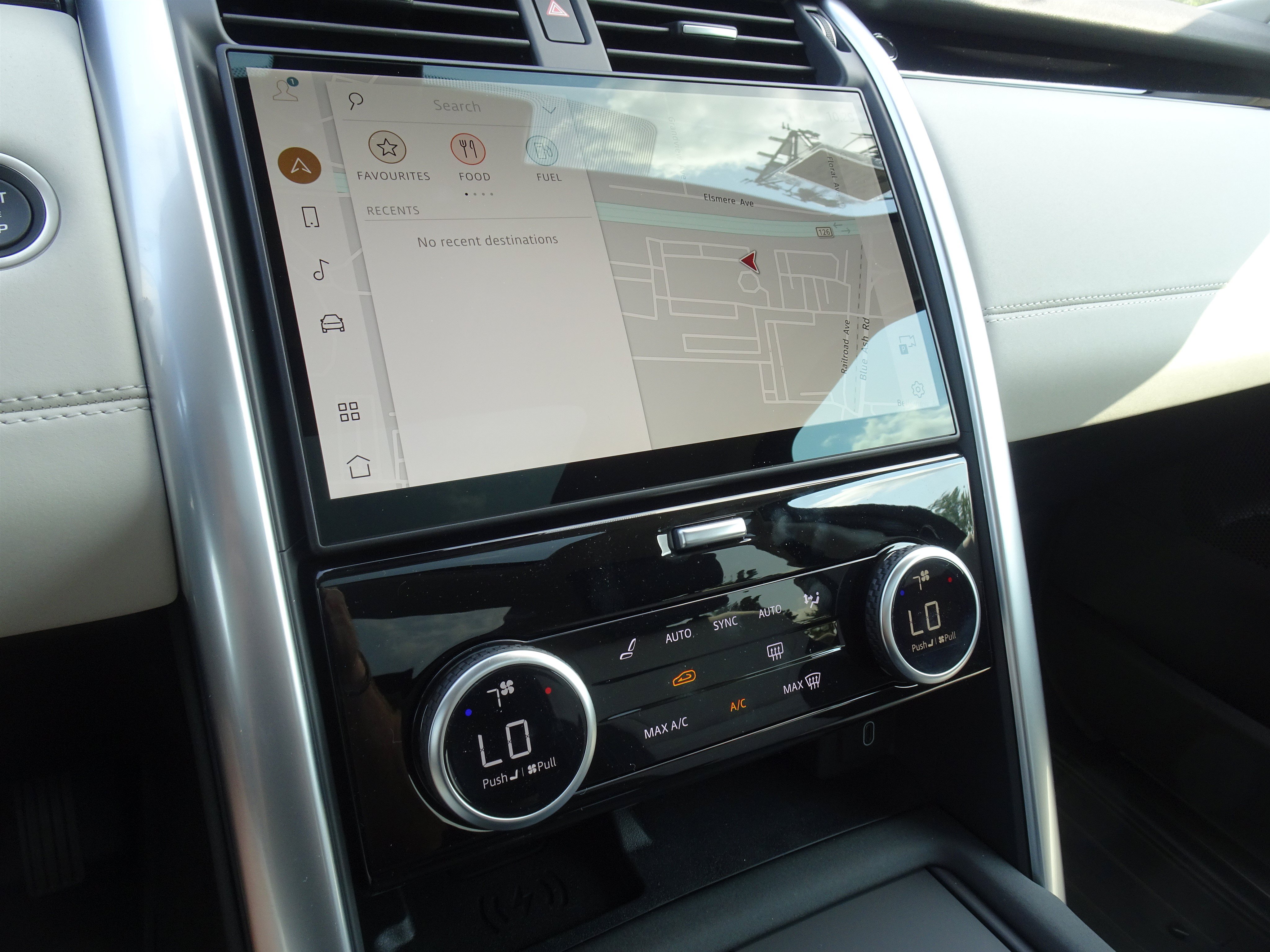New 2026 Land Rover Discovery S AWD/4WD image 3