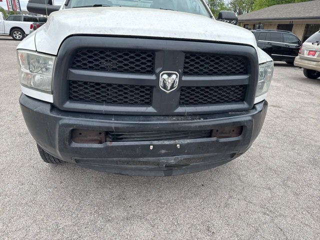 Used 2015 RAM 3500 Tradesman RWD image 2