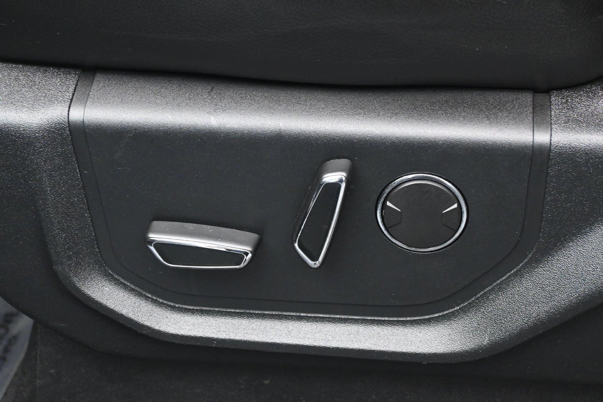 Used 2019 Ford F350 Lariat AWD/4WD image 24