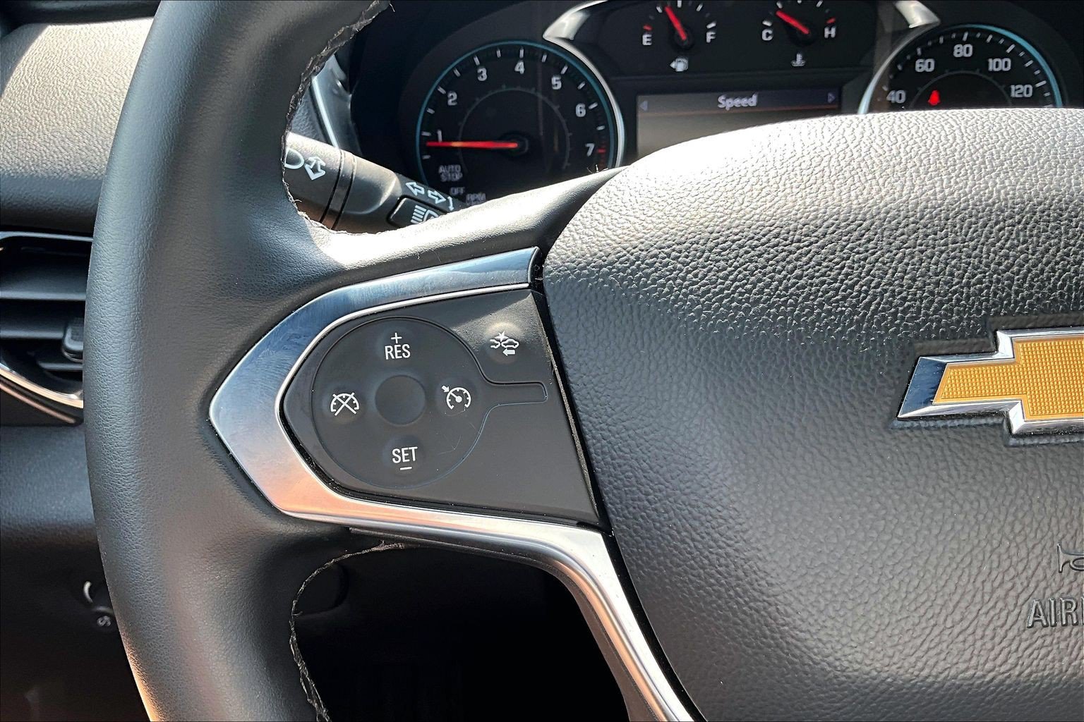 Used 2023 Chevrolet Traverse LT AWD/4WD image 23