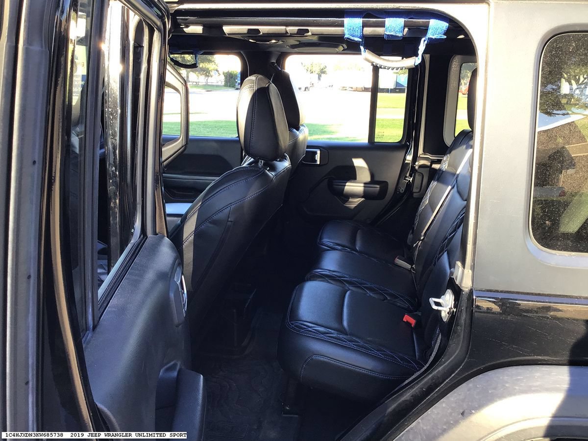 Used 2019 Jeep Wrangler Unlimited Sport AWD/4WD image 9