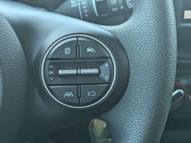 Used 2025 Kia Soul LX FWD image 25