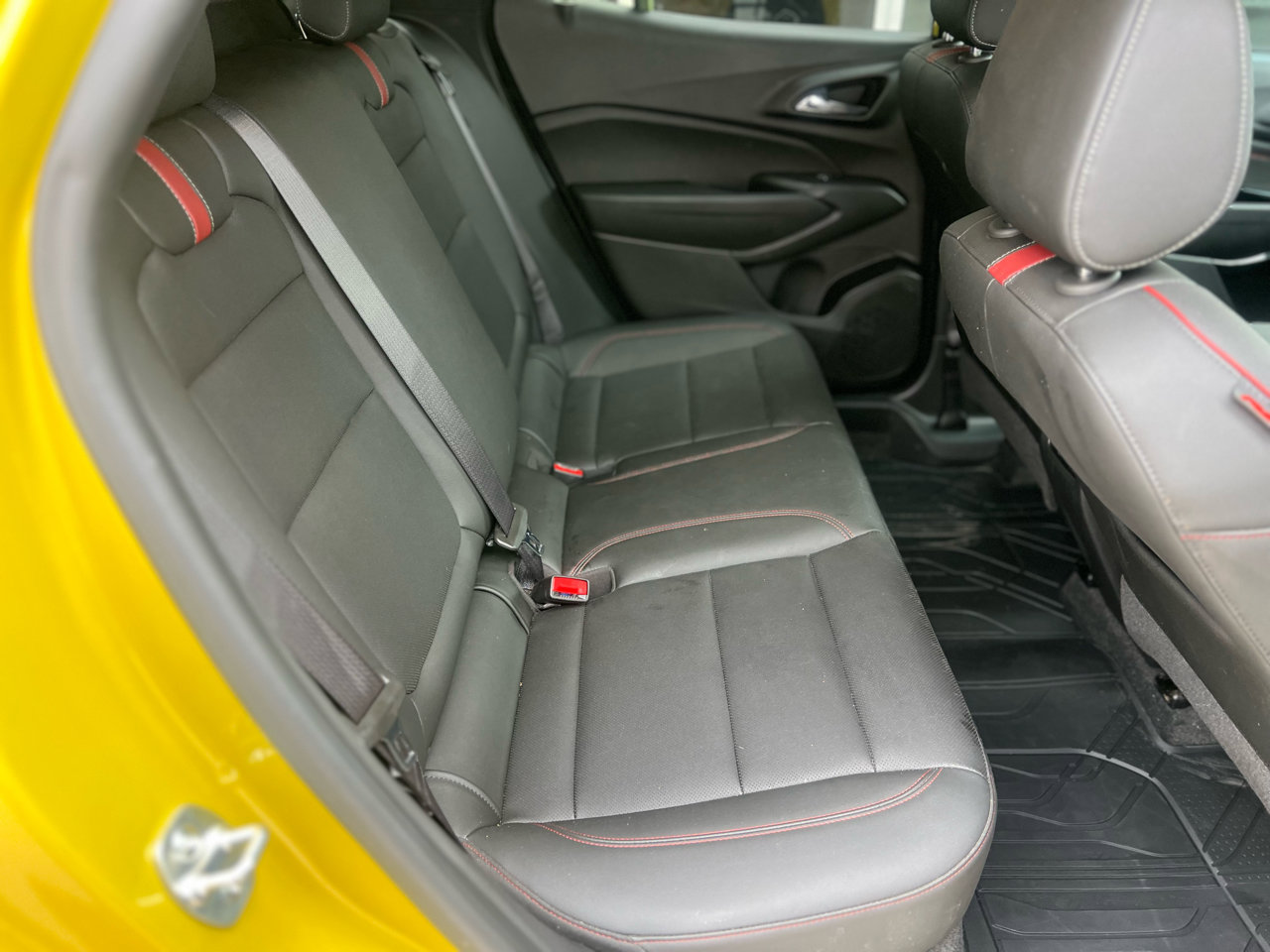 Used 2025 Chevrolet Trax RS w/ Driver Confidence Package image 17