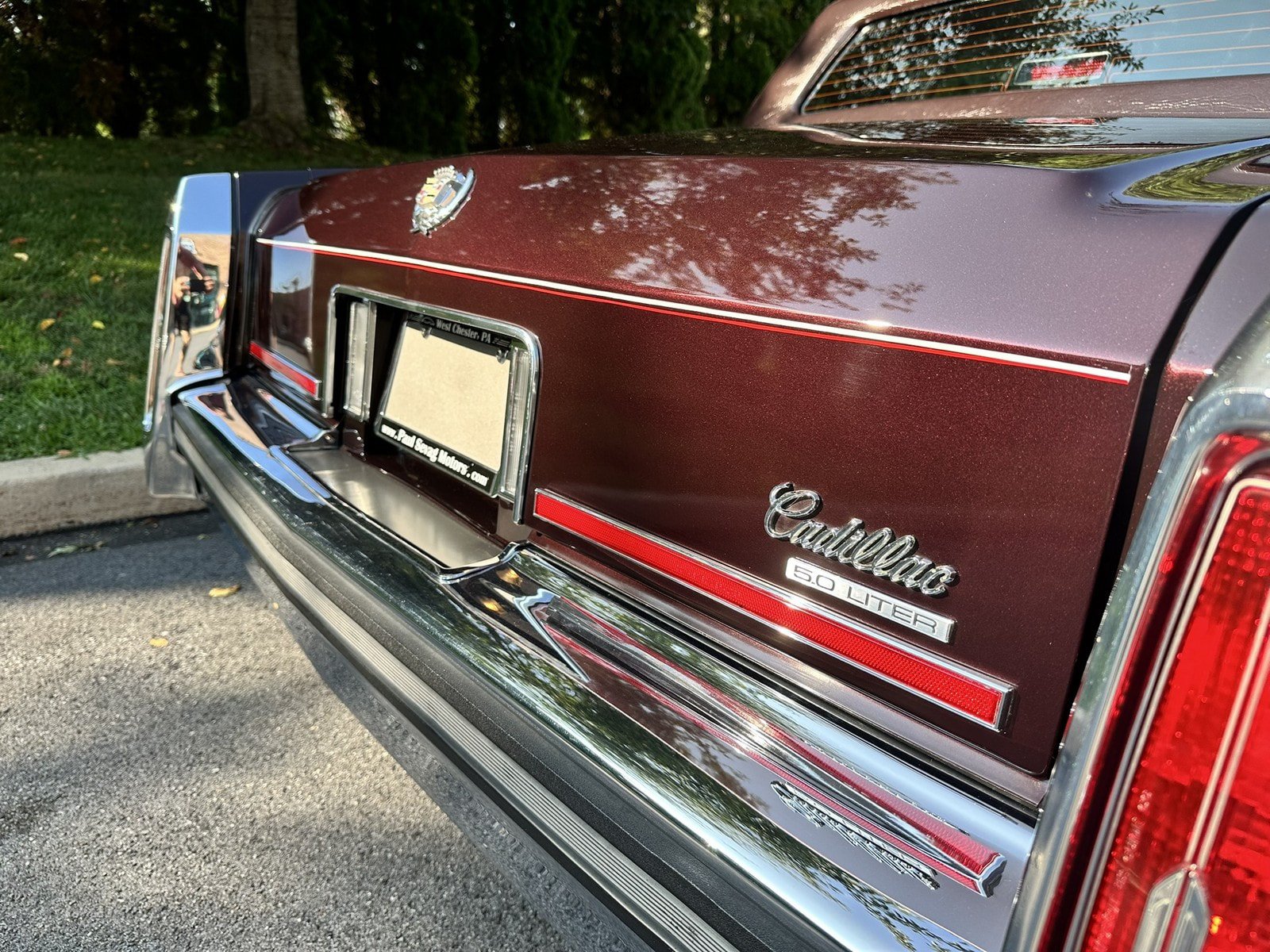 Used 1987 Cadillac Brougham RWD image 95