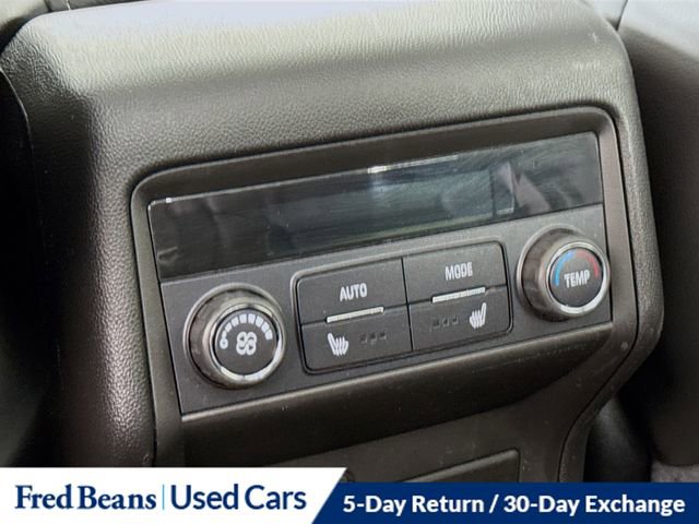 Used 2023 GMC Acadia SLT w/ Elevation Edition image 29