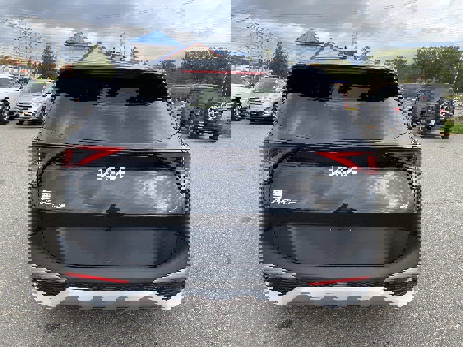 Used 2024 Kia Sportage LX image 4