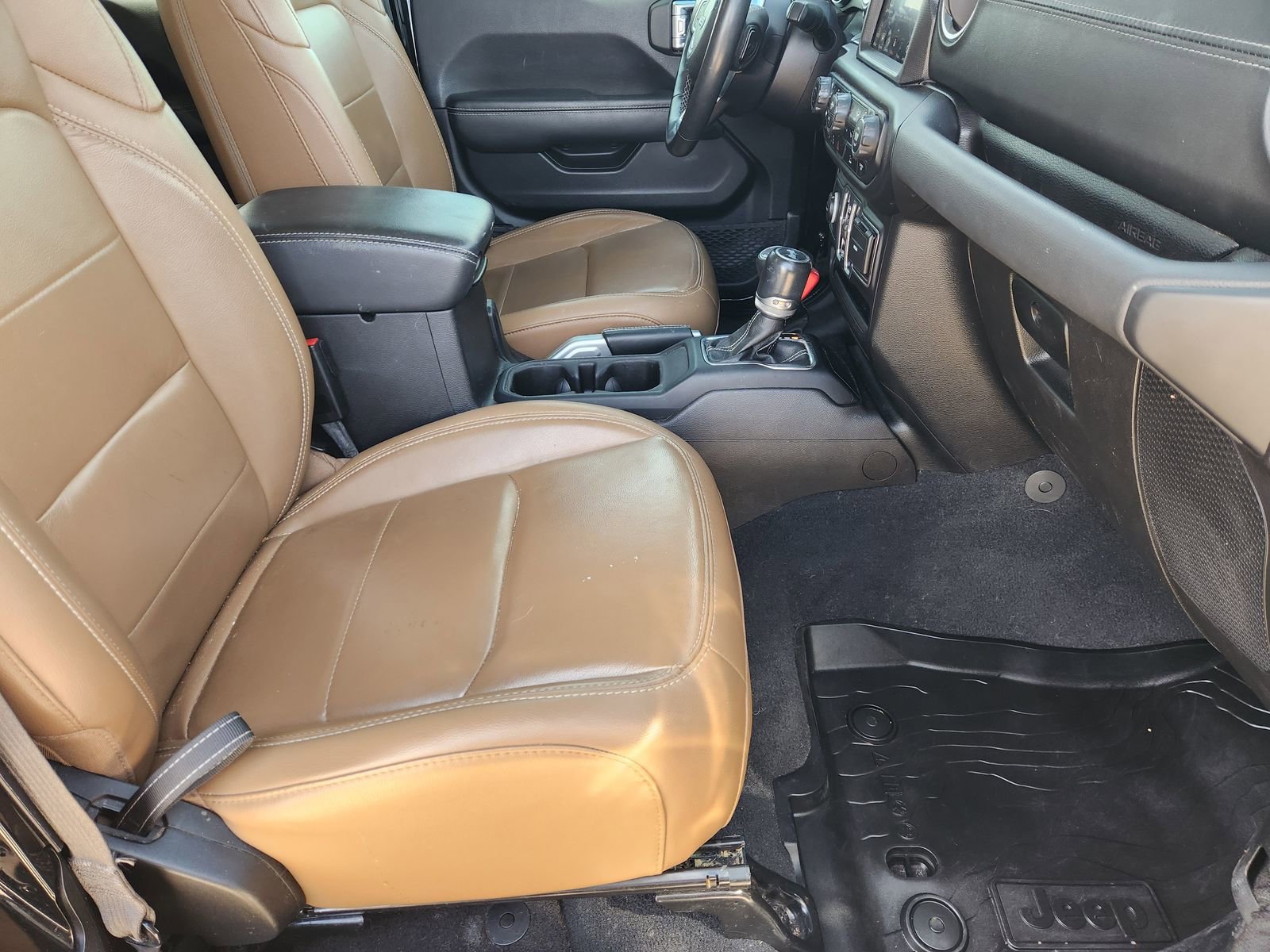 Used 2021 Jeep Wrangler Unlimited Sahara image 17