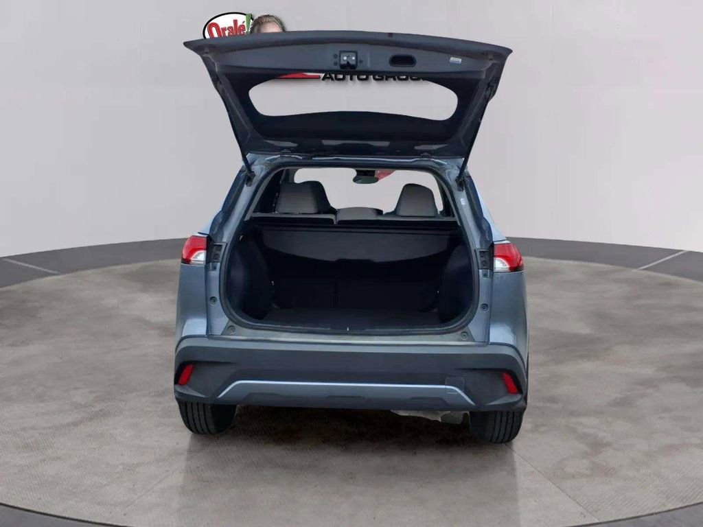 Used 2022 Toyota Corolla Cross L FWD image 19