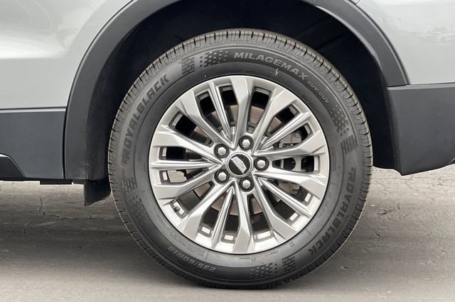 Used 2024 Cadillac XT4 Premium Luxury AWD/4WD image 37