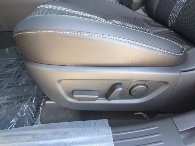 Used 2026 MAZDA CX-50 2.5 Hybrid w/ Preferred Pkg AWD/4WD image 13