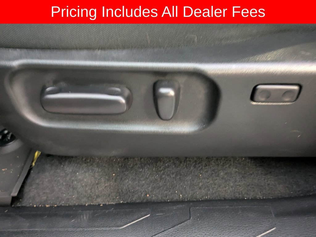 Used 2022 Toyota Tacoma TRD Sport w/ Technology Package RWD image 21