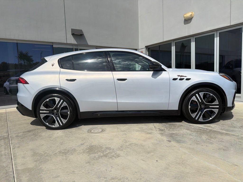 Used 2025 Maserati Grecale Folgore AWD/4WD image 8