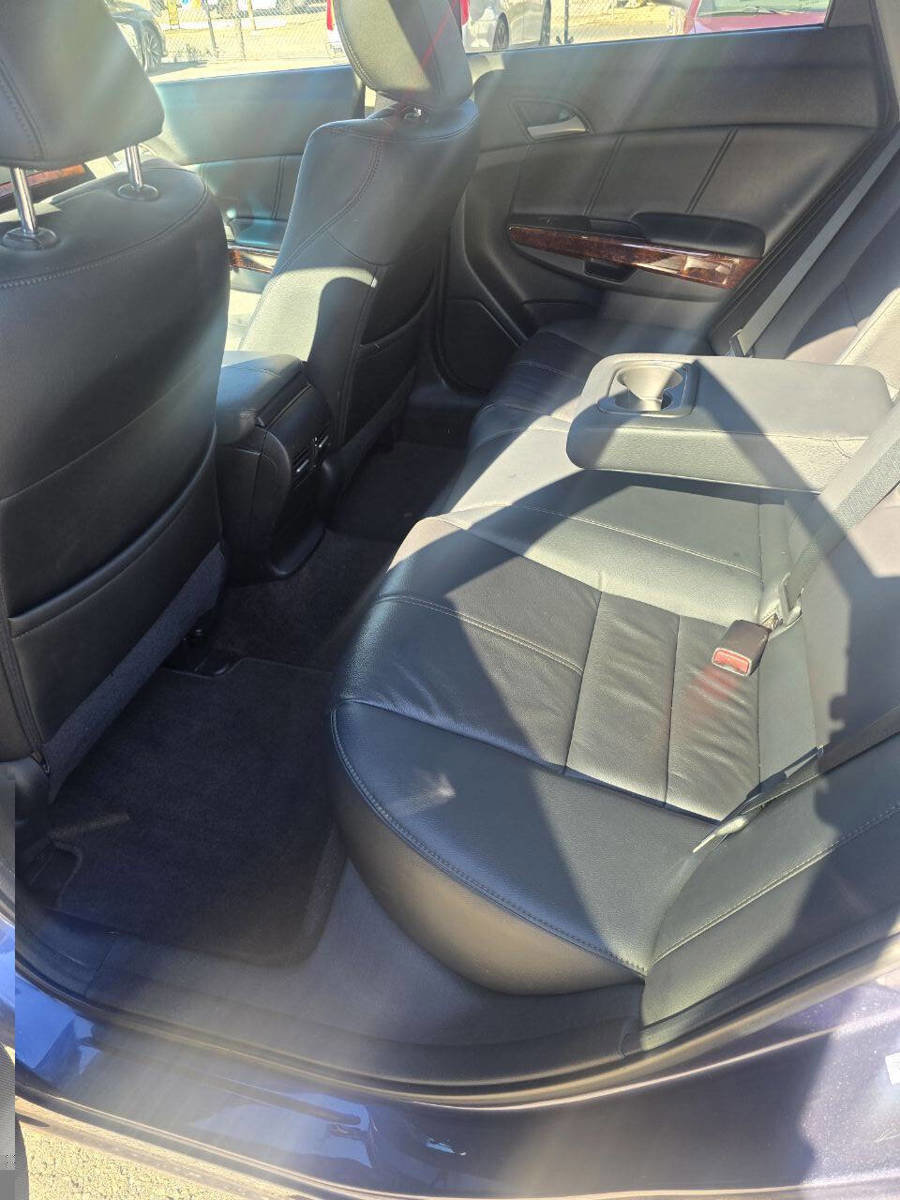 Used 2012 Honda Crosstour EX-L image 11