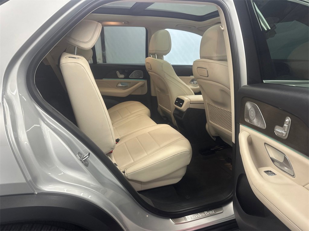 Used 2020 Mercedes-Benz GLE 350 w/ 3rd Row Seat Package image 17