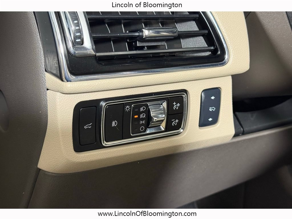 Certified 2024 Lincoln Navigator L Reserve AWD/4WD image 22