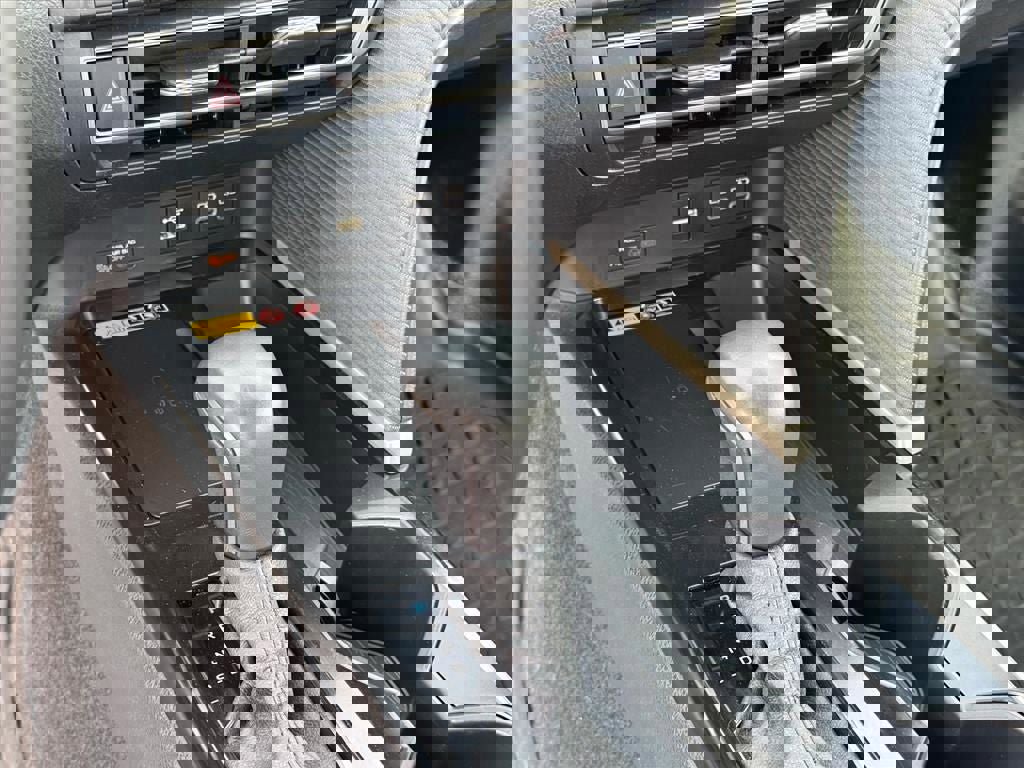 Certified 2025 Toyota Camry SE image 17