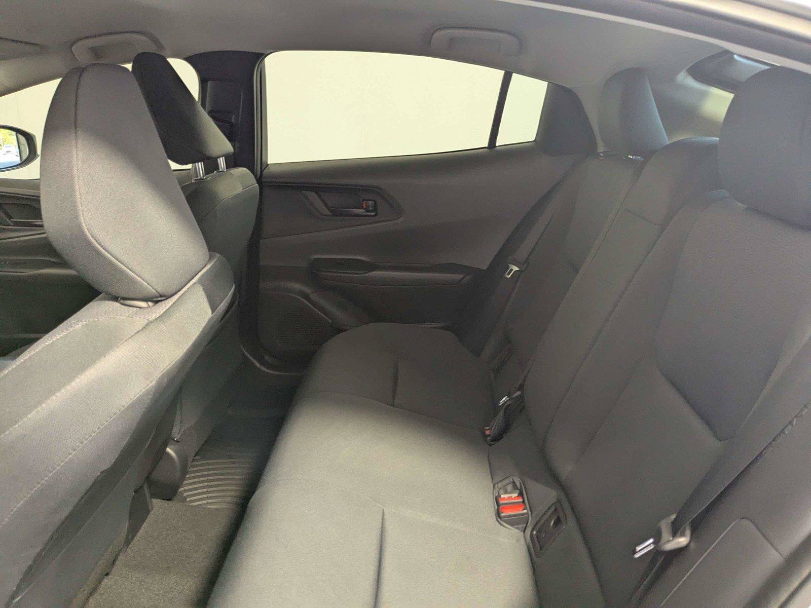 Certified 2025 Toyota Prius LE FWD image 35